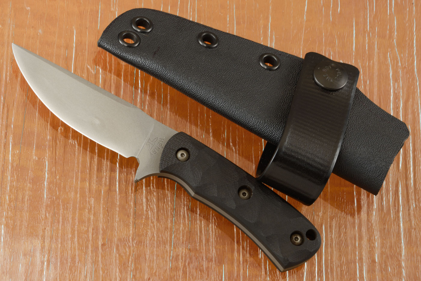 EDC Utility with Sculpted Black G10