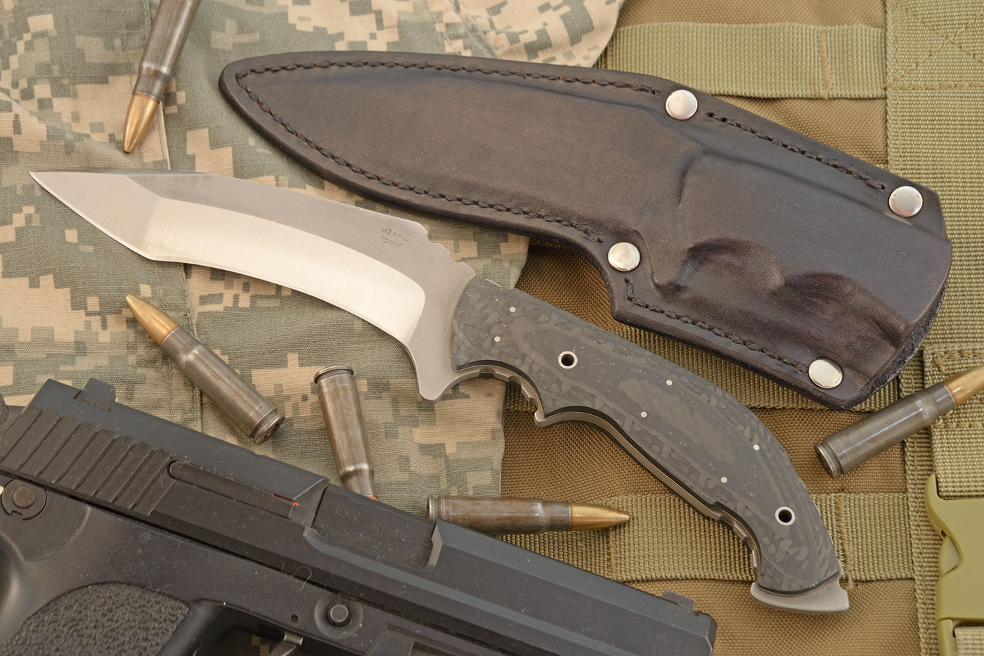 Tactical Fighting Knife with Carbon Fiber