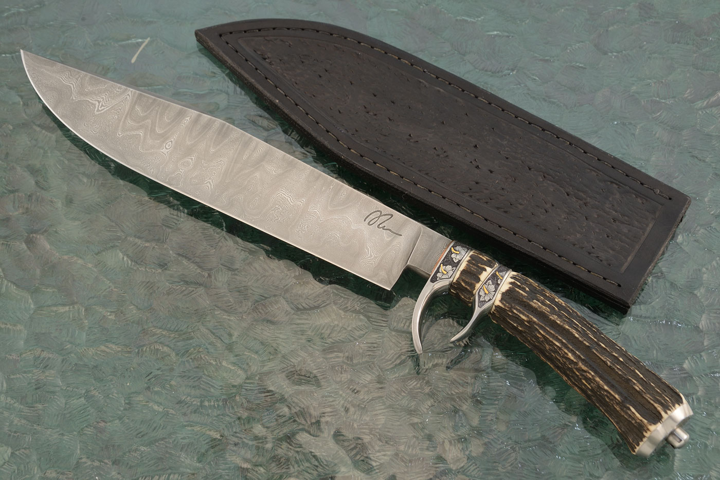 Engraved Subhilt Bowie with Stag and Damascus