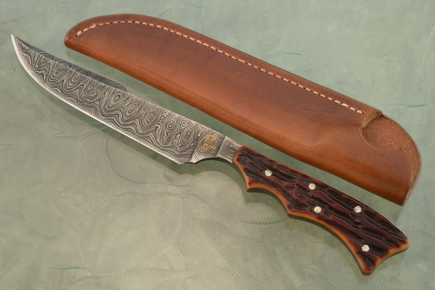 Damascus Batwing Fighter with Jigged Bone