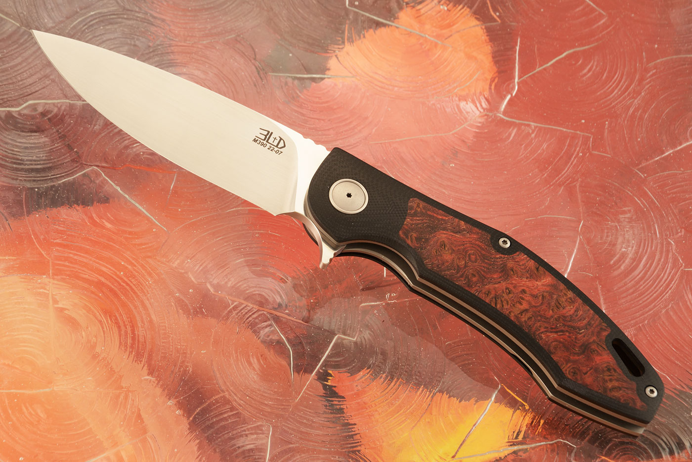 H4 Flipper with Black G10 and Maple Burl - M390