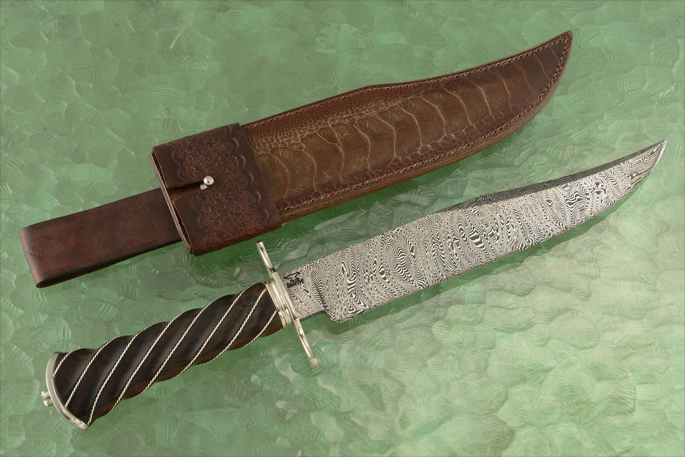 Damascus Gentleman's Bowie with Fluted Ironwood