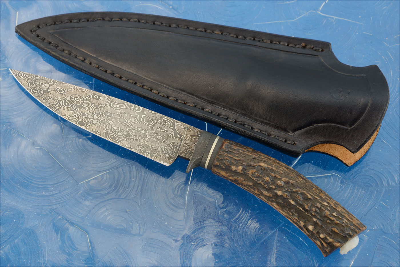 Raindrop Damascus Hunter with Stag and Pearl - Skull