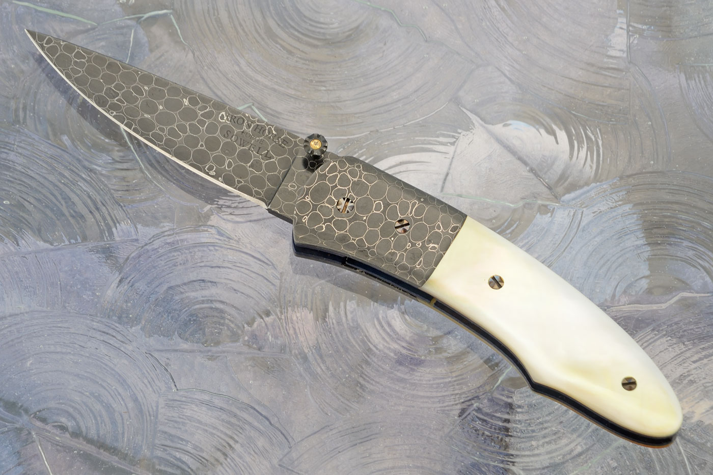 Damascus Folder with Goldlip Mother of Pearl