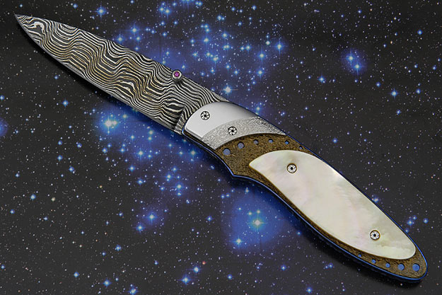 X-Quisite with Goldlip Mother of Pearl