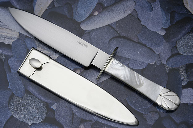 White Pearl<br>(Journeyman Test Knife)