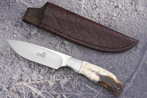 Finger Grooved Drop Point Hunter with Warthog Tusk