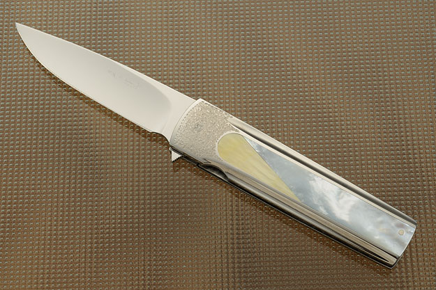Scotch Flipper with White and Goldlip Mother of Pearl