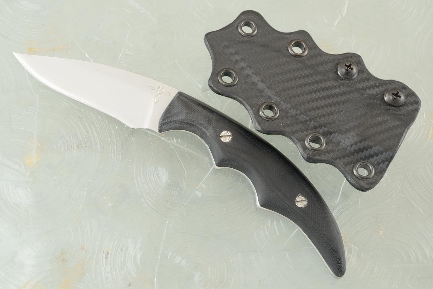 Batwing Utility with Black G10