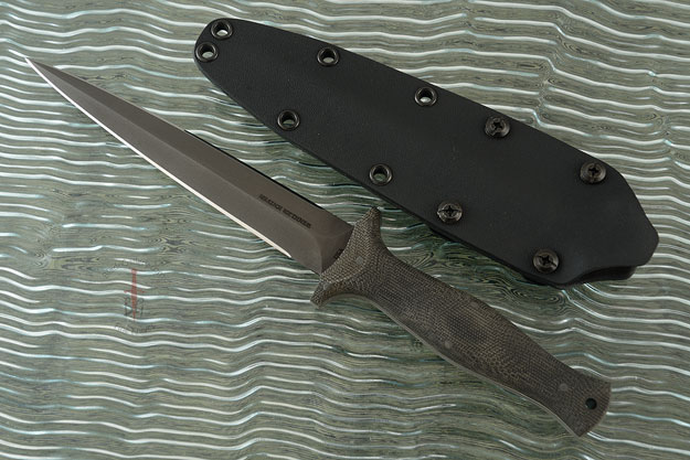 Knight Dagger with Black Micarta - Shrouded Tang -
