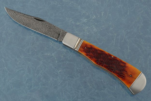 Feather Pattern Damascus Trapper with Jigged Bone