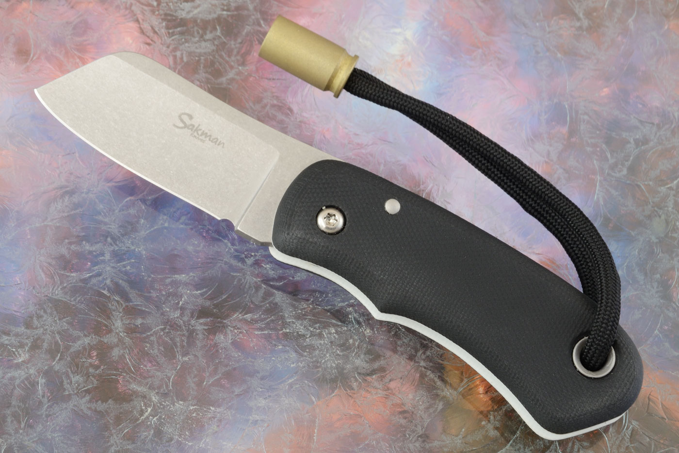 Chappy Friction Folder with Black and White G10